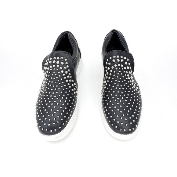 Steve by Steve Madden Sneakers “Smash” Black Silver Studded Women’s Size 6 New - Picture 3 of 7